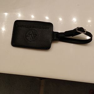 Adrienne Vittadini luggage tag ! Unisex